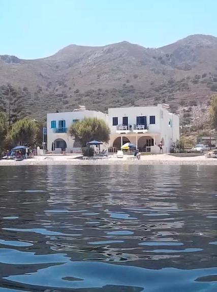 Pavlos Rooms Livadia  Bagian luar foto