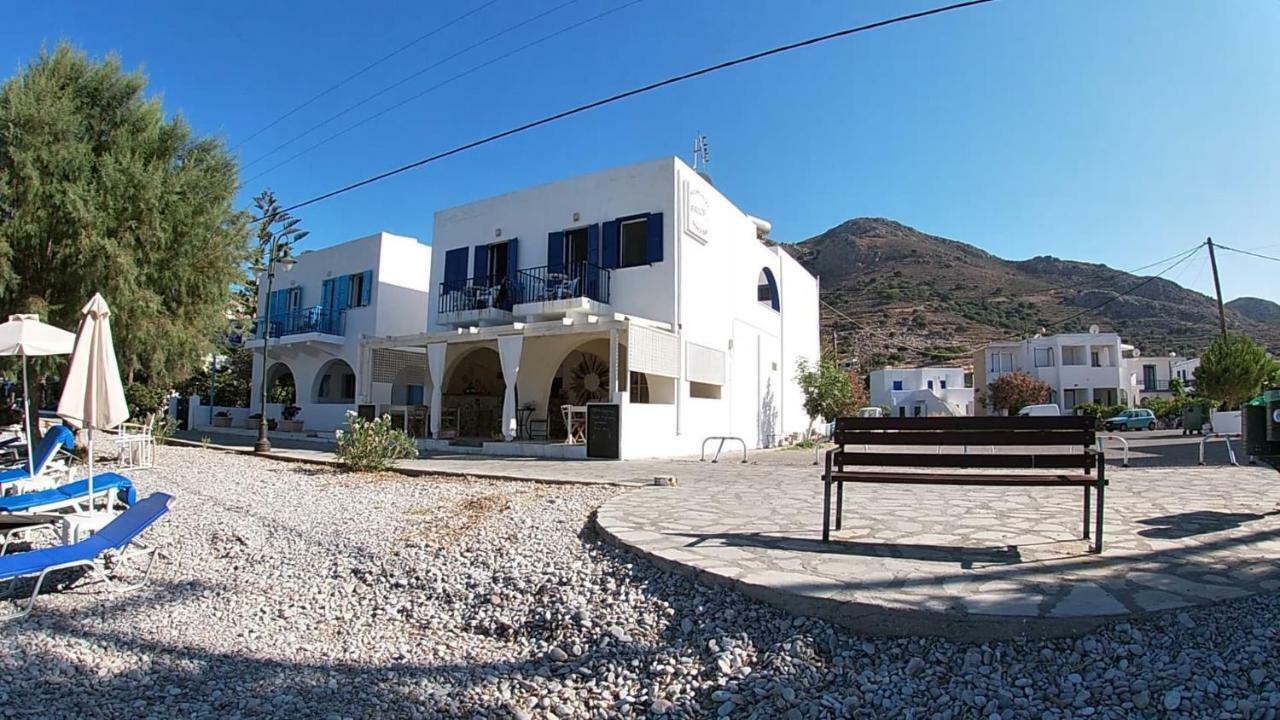 Pavlos Rooms Livadia  Bagian luar foto